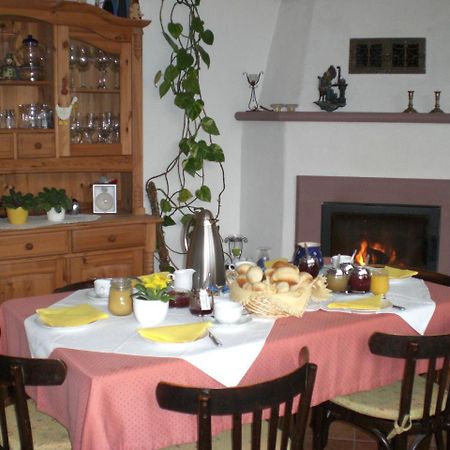 Gaestehaus Martin Gamburg Bagian luar foto