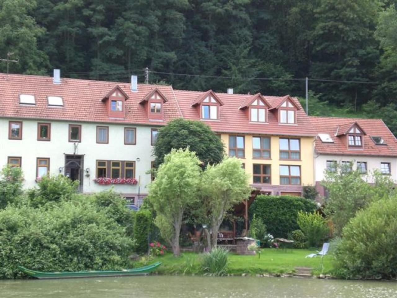 Gaestehaus Martin Gamburg Bagian luar foto