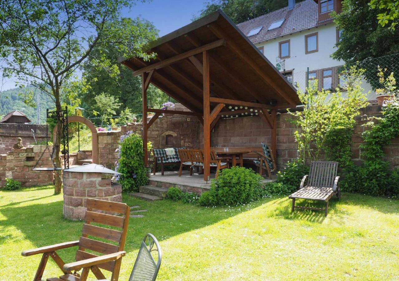 Gaestehaus Martin Gamburg Bagian luar foto