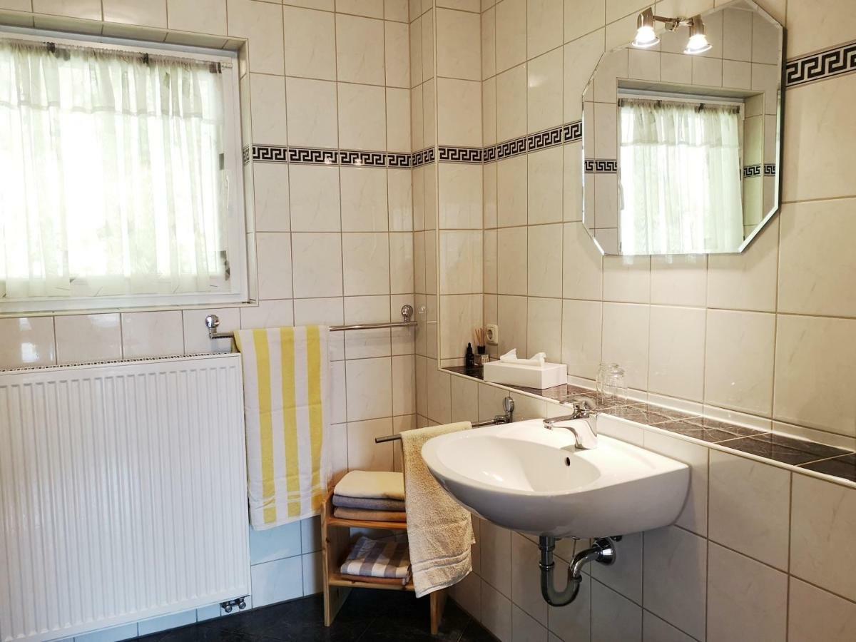 Gaestehaus Martin Gamburg Bagian luar foto